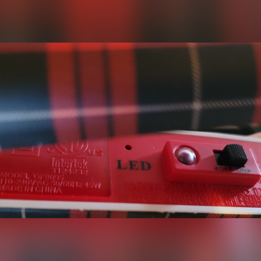 Limited Edition i.Chi Preppy Red Plaid With Original Case - Picture 15 of 16